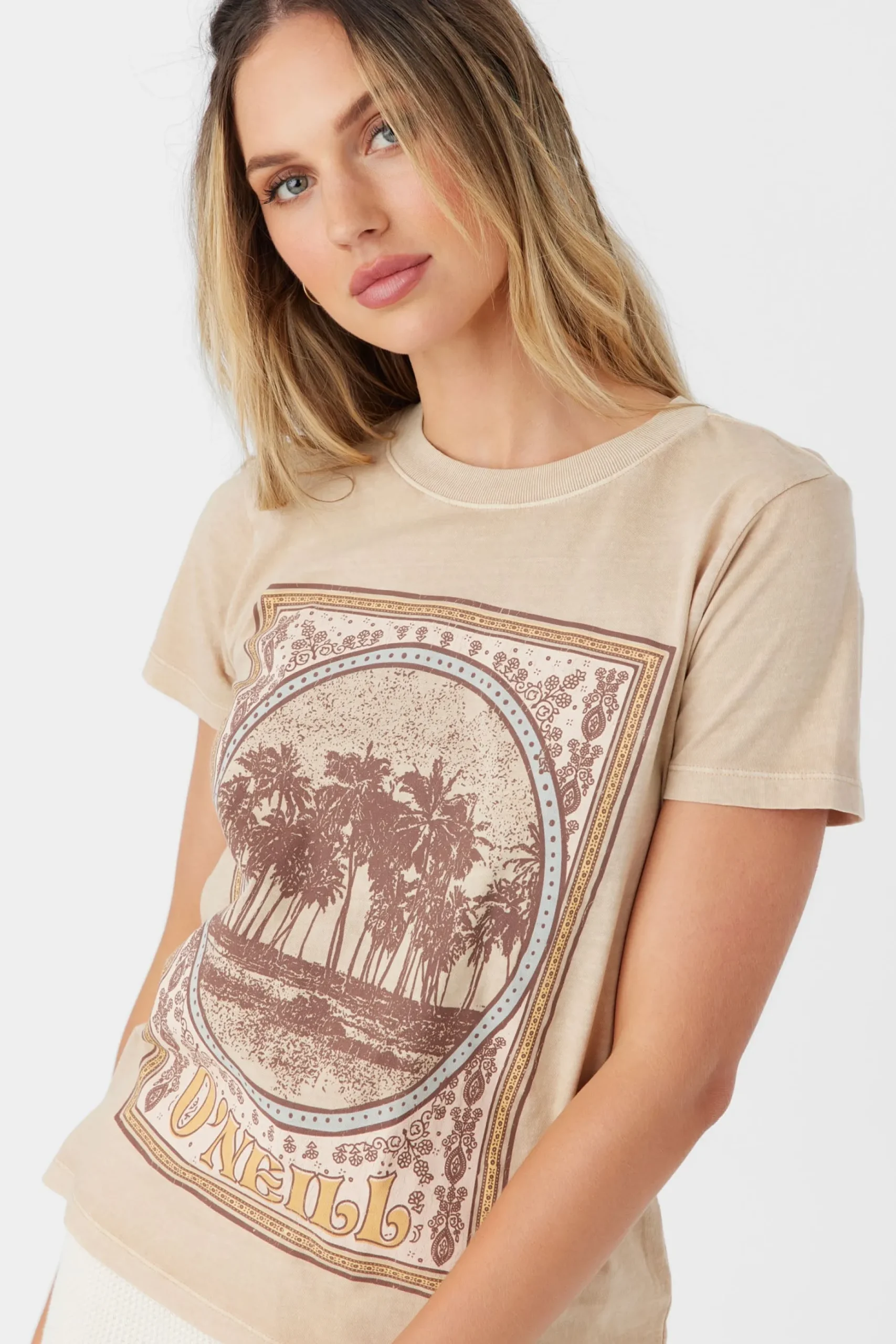 ALL DAY TEE