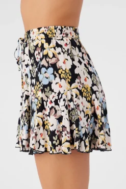 BENNIE CAMDEN FLORAL FLOWY SHORTS