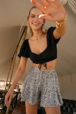 BENNIE DREA ANIMAL FLOWY SHORTS