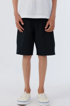 BOY'S RESERVE SOLID 18" HYBRID SHORTS