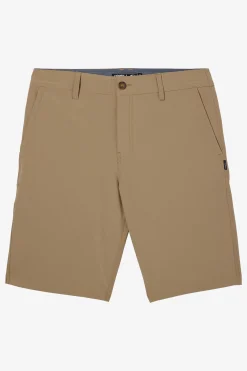 BOY'S RESERVE SOLID 18" HYBRID SHORTS