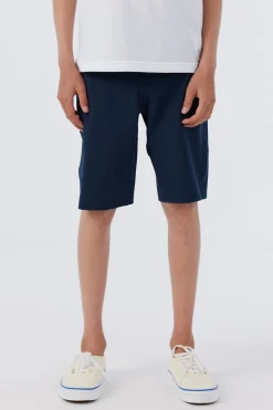 BOY'S RESERVE SOLID 18" HYBRID SHORTS