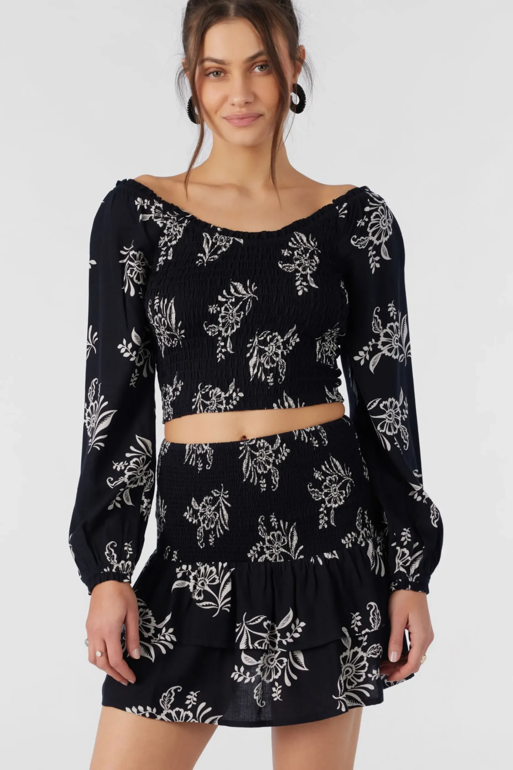 CIERRA NADIA PAISLEY SMOCKED MINI SKIRT