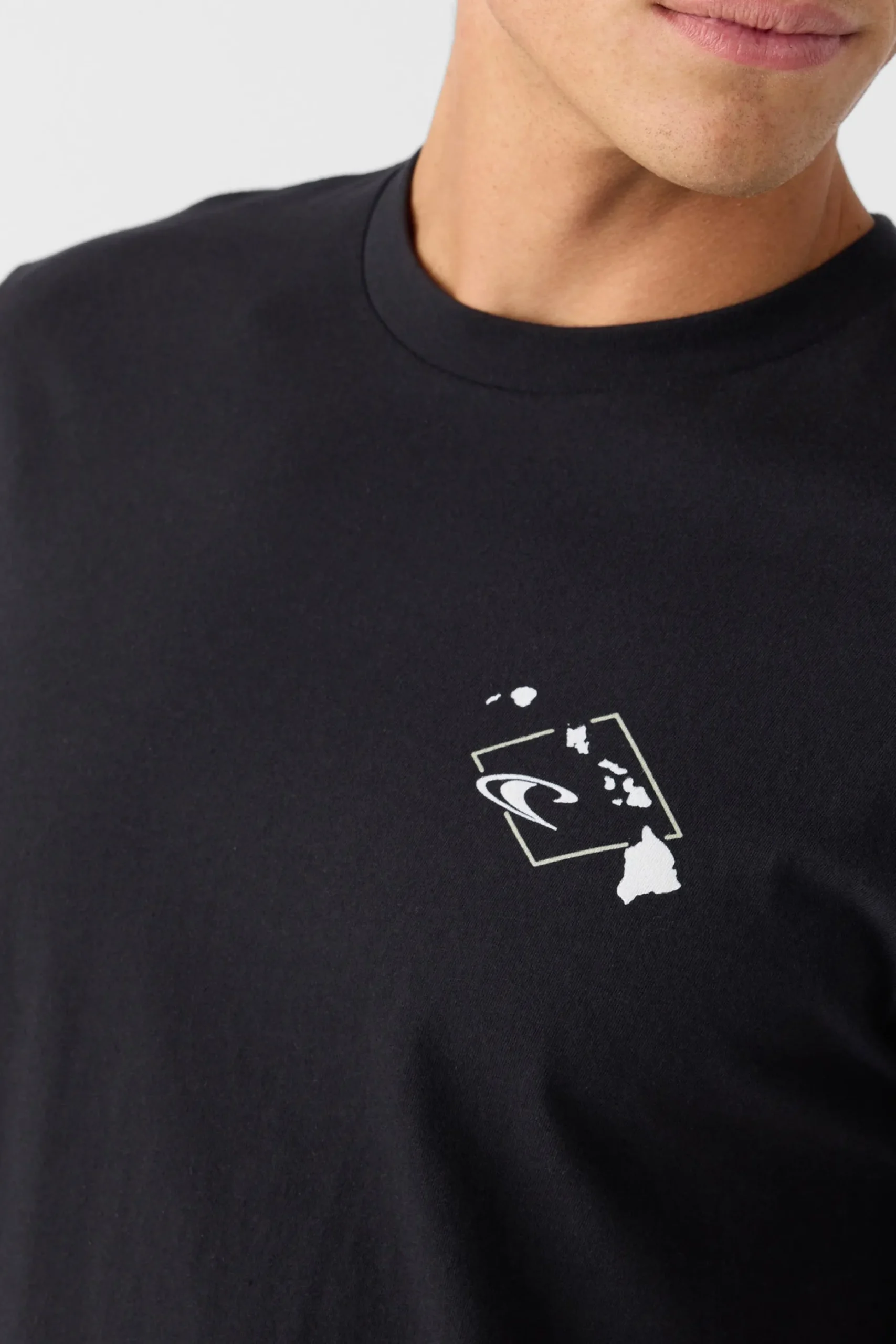 CREST STANDARD FIT TEE