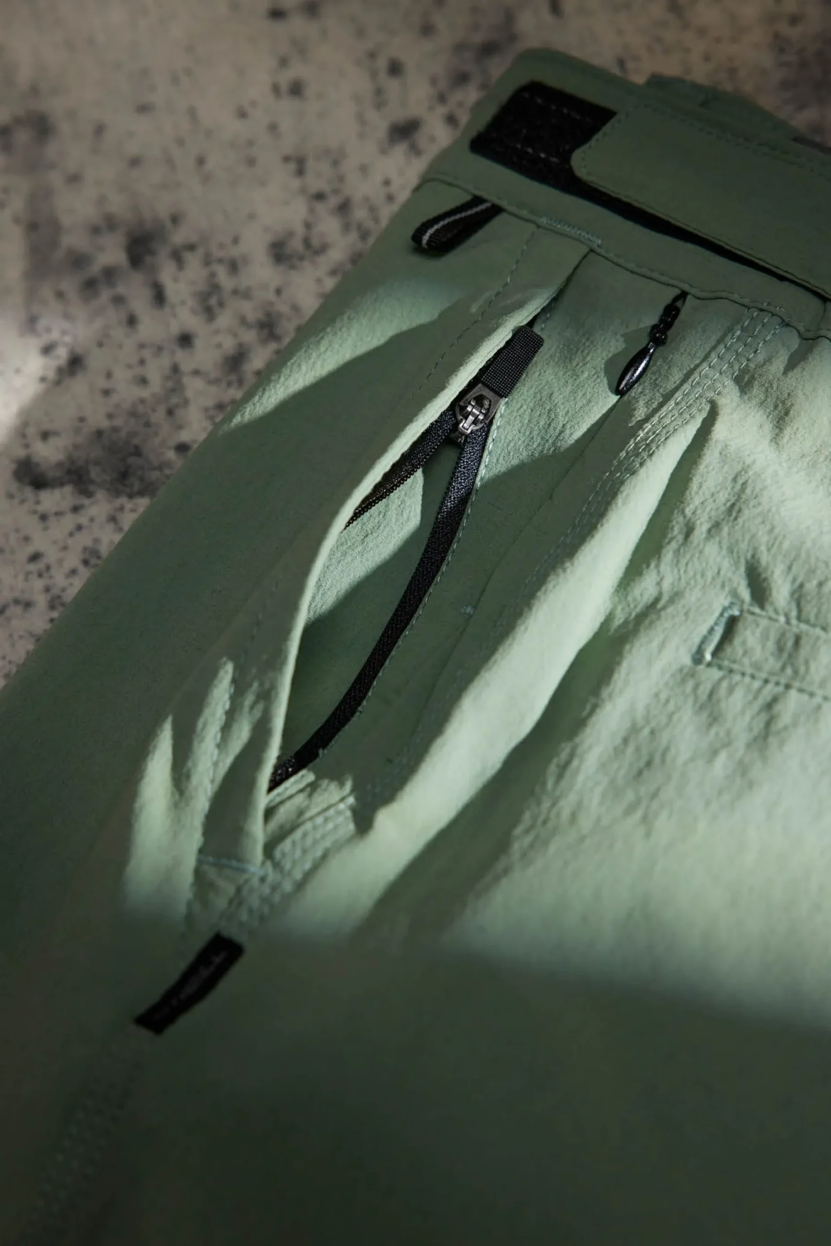 EAST CLIFF EXPEDITION 19" HYBRID SHORTS