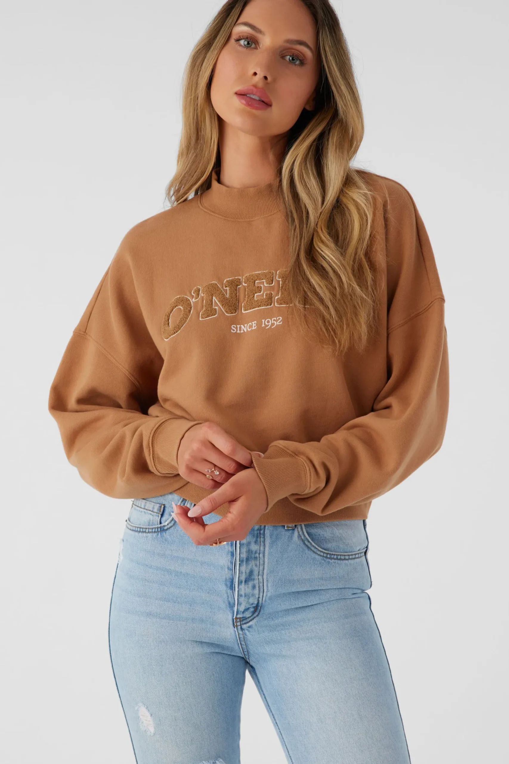 MOMENT CREW NECK CROPPED FLEECE