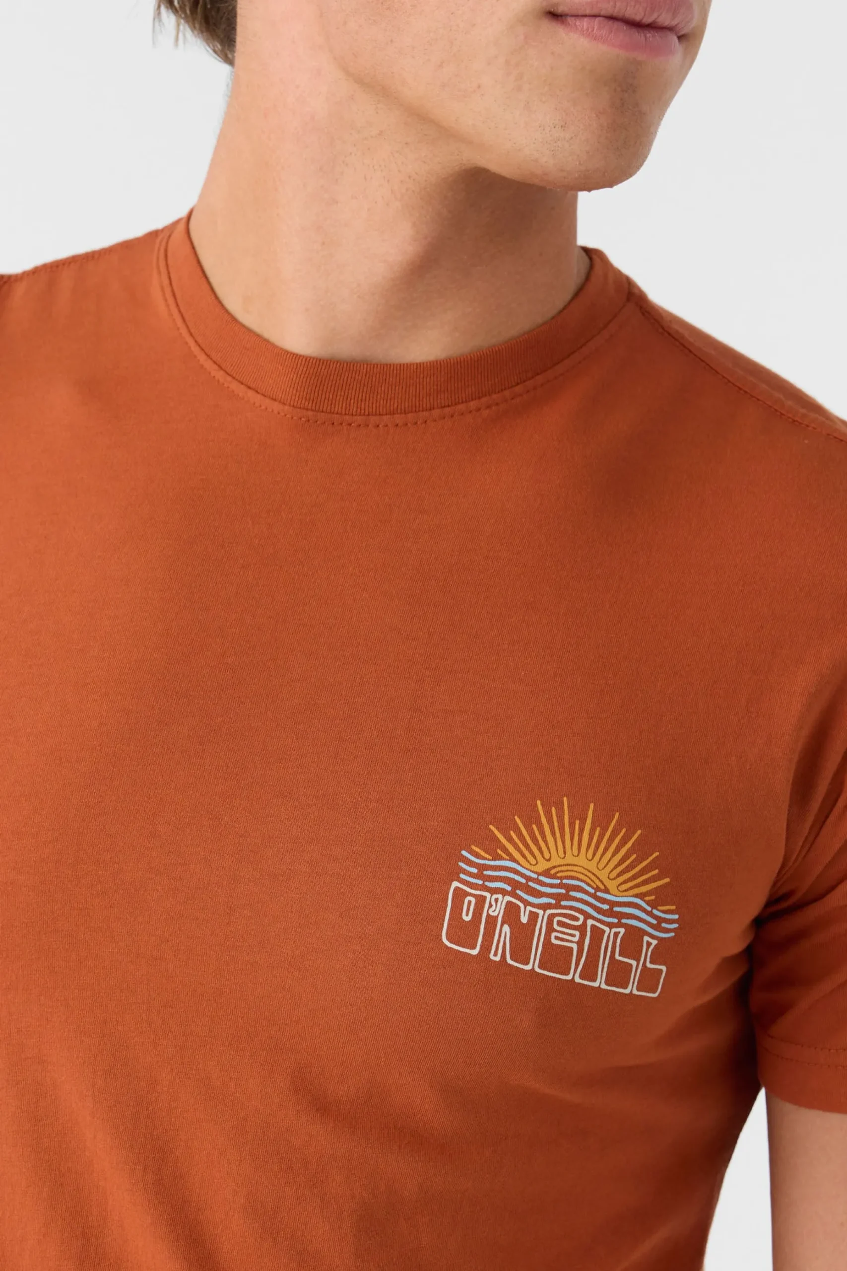 RAYS & WAVES MODERN FIT TEE
