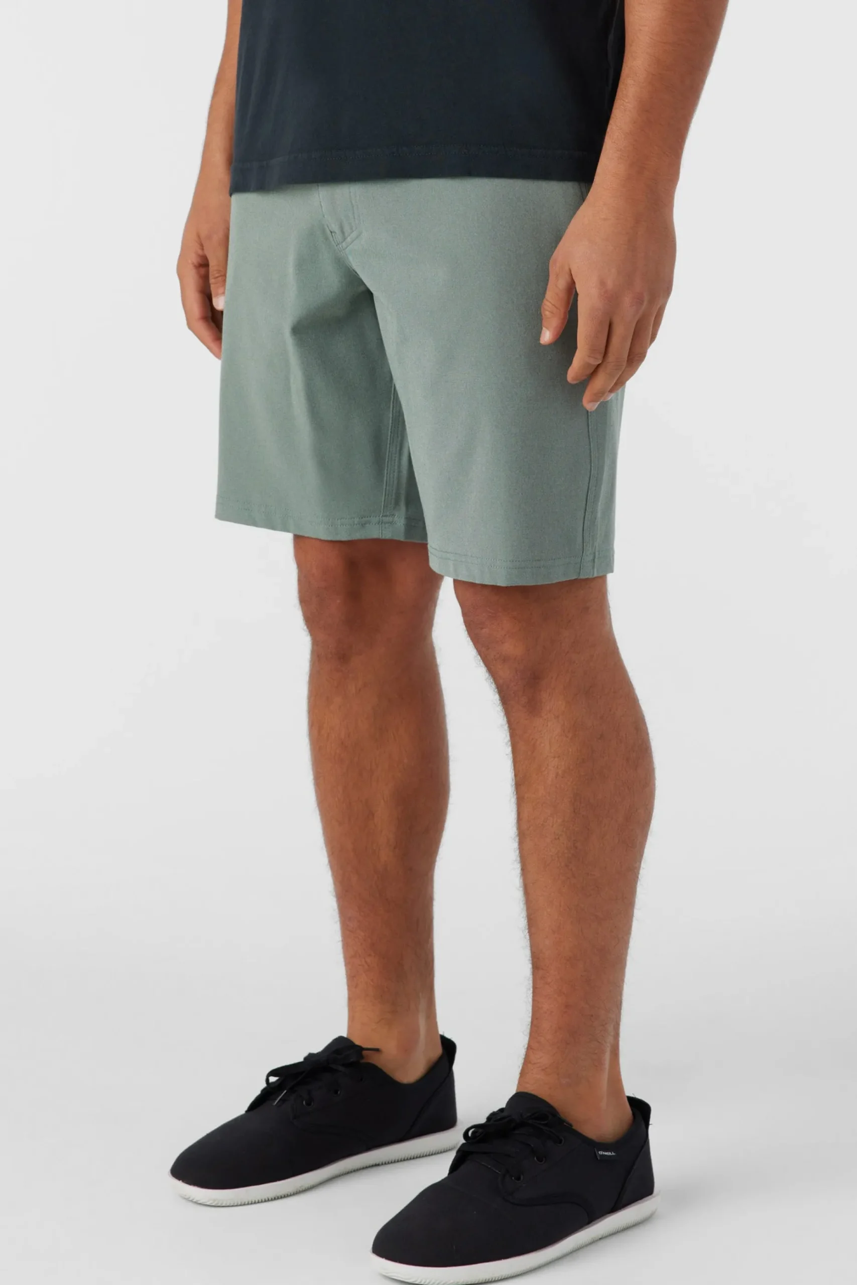 RESERVE LIGHT CHECK 19" HYBRID SHORTS