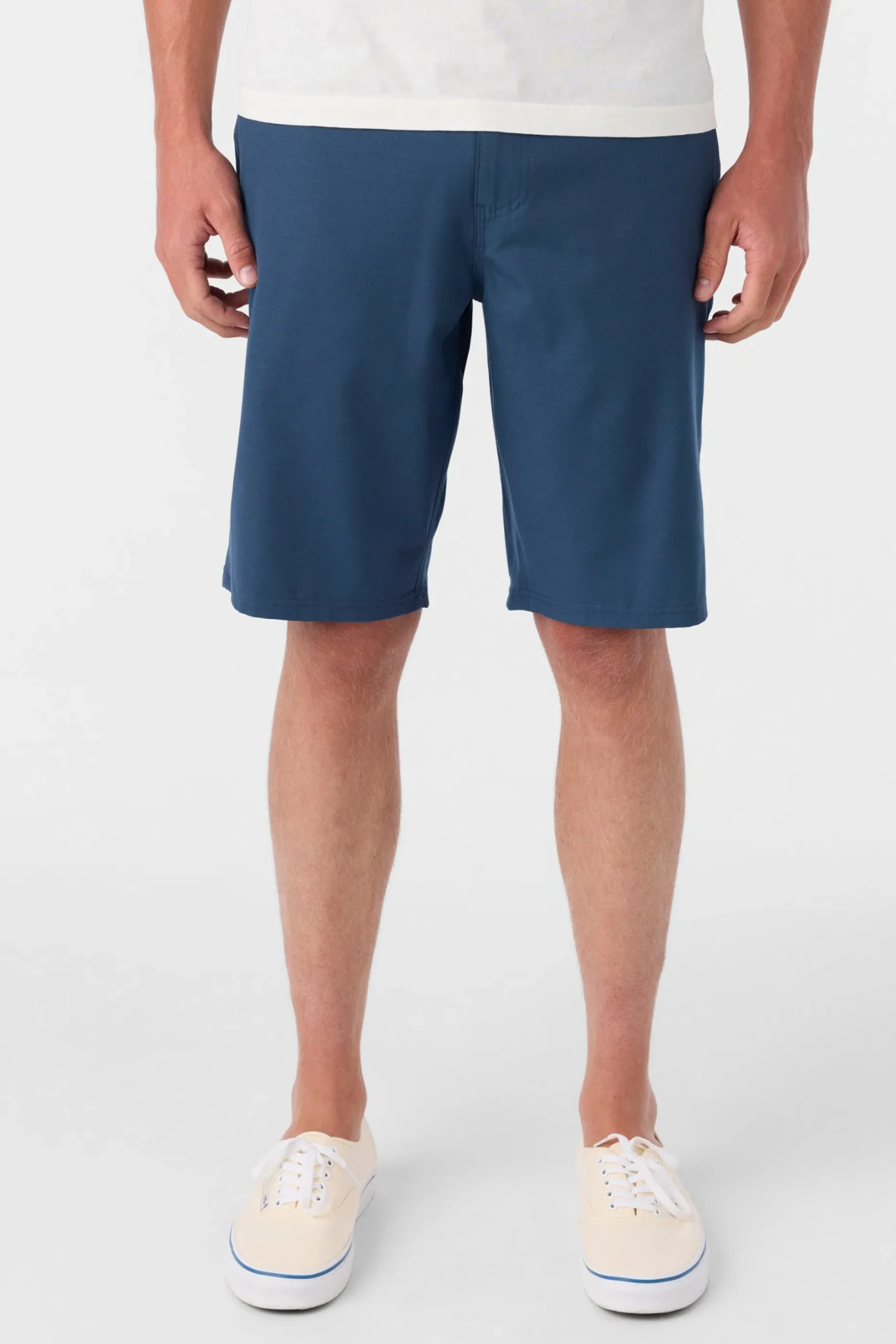 RESERVE LIGHT CHECK 21" HYBRID SHORTS