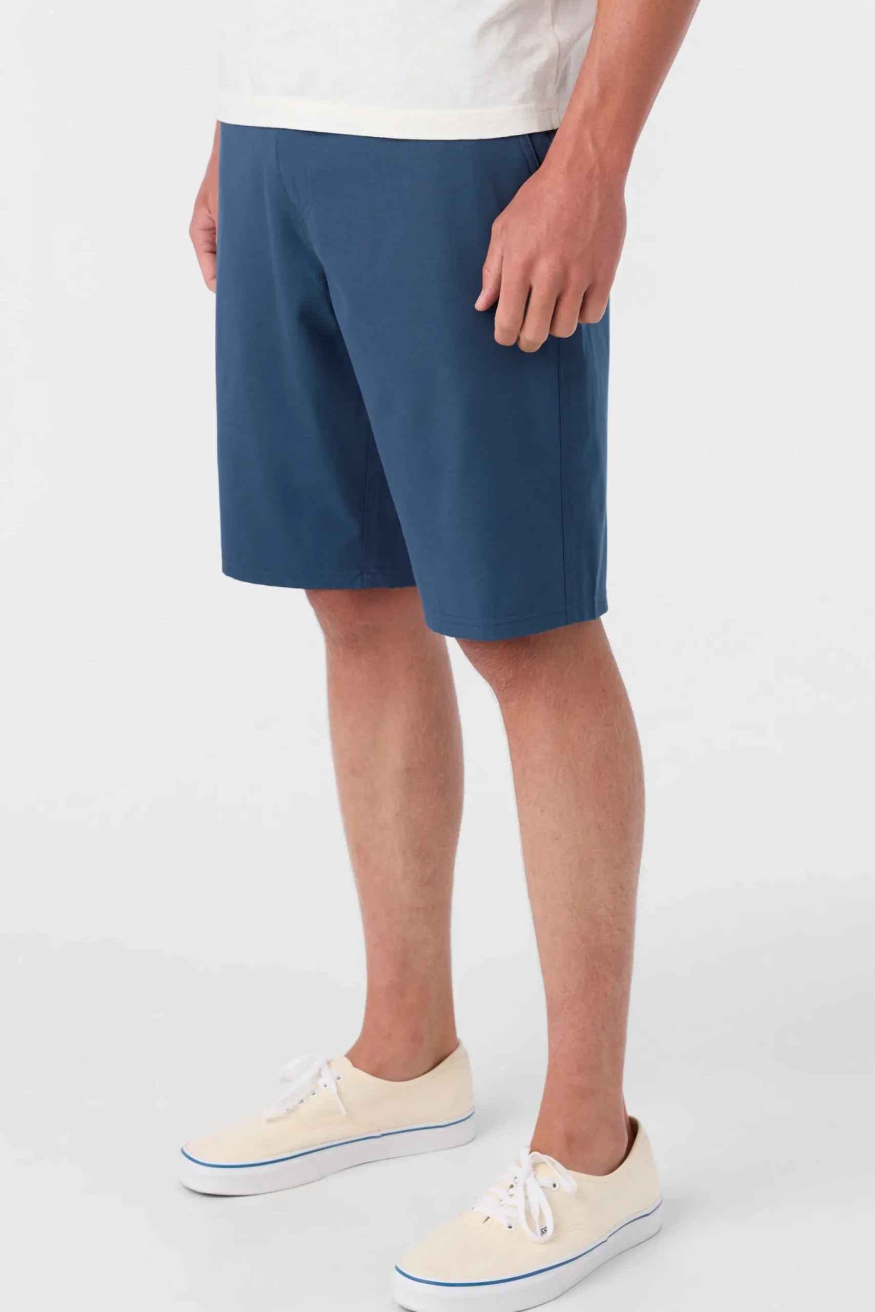 RESERVE LIGHT CHECK 21" HYBRID SHORTS