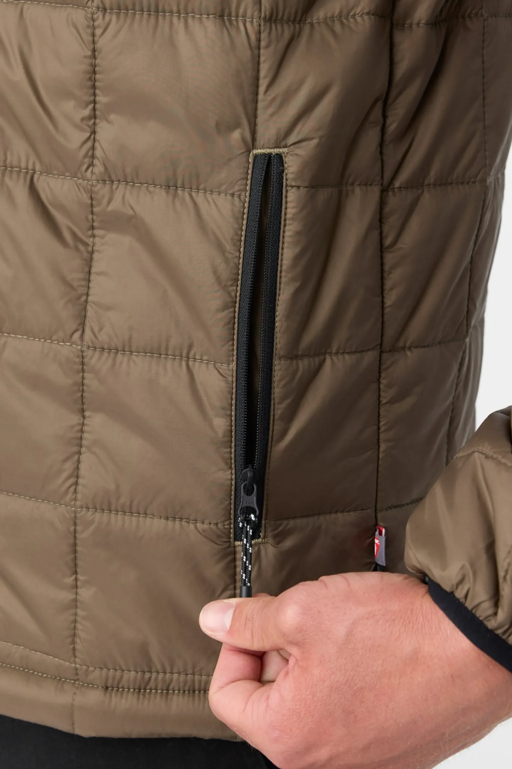 TRVLR AWAY PACKABLE JACKET