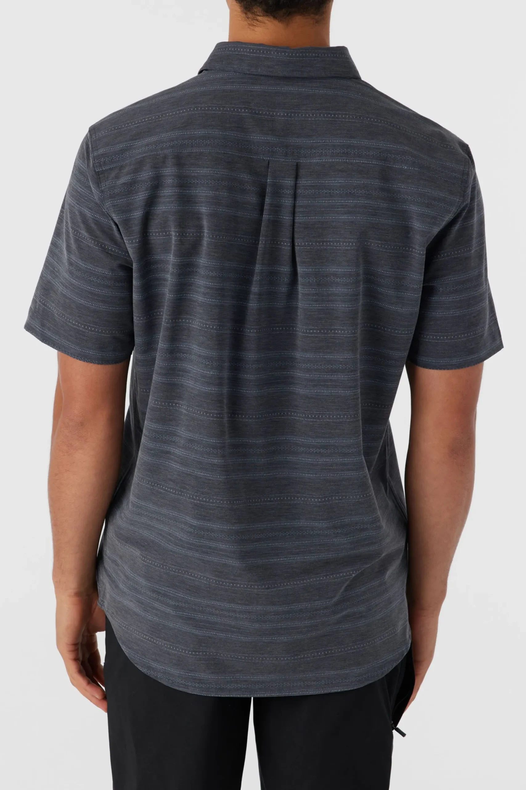 TRVLR UPF TRAVERSE RELAXED FIT SHIRT