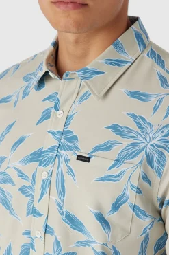 TRVLR UPF TRAVERSE RELAXED FIT SHIRT